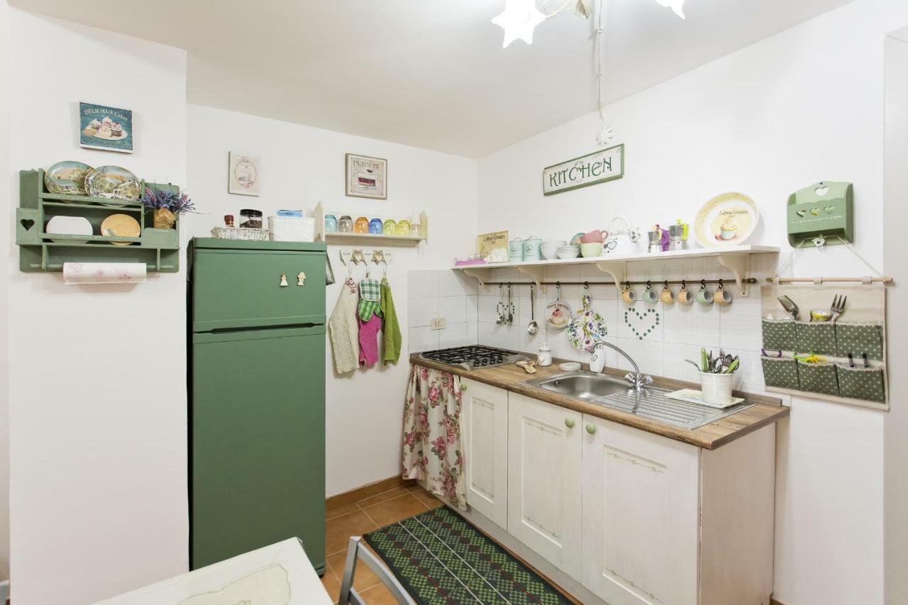 팔레르모 Little House Inside Capo'S Market 아파트 외부 사진